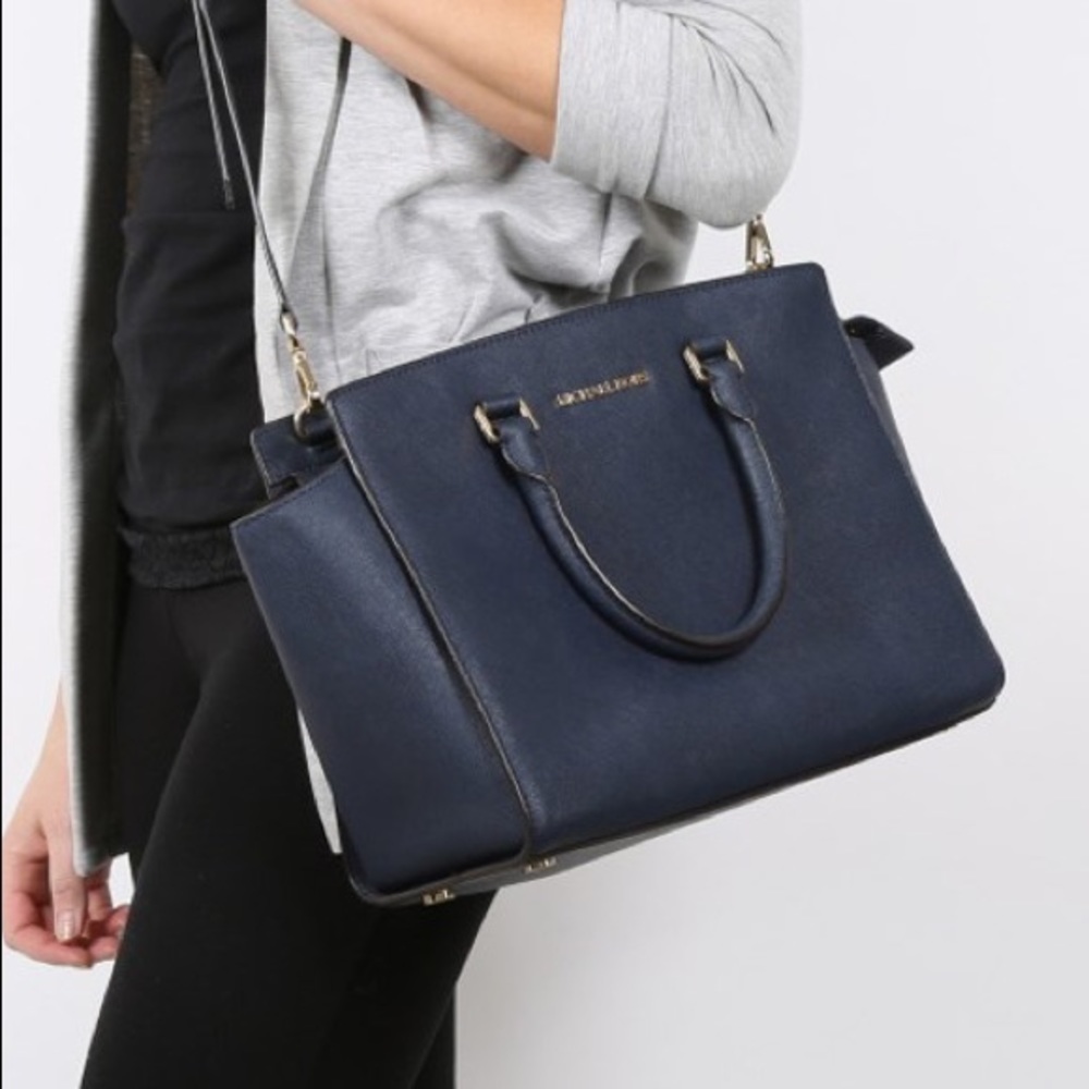 Michael Kors Navy Selma Satchel/Crossbody Purse - Picture 2 of 10